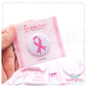 Cartão com Button Alfinete (Broche) - Outubro Rosa